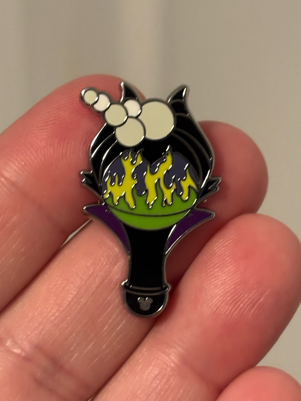Disney - Disneyland Wave B 2025 Maleficent Hidden Disney Pin